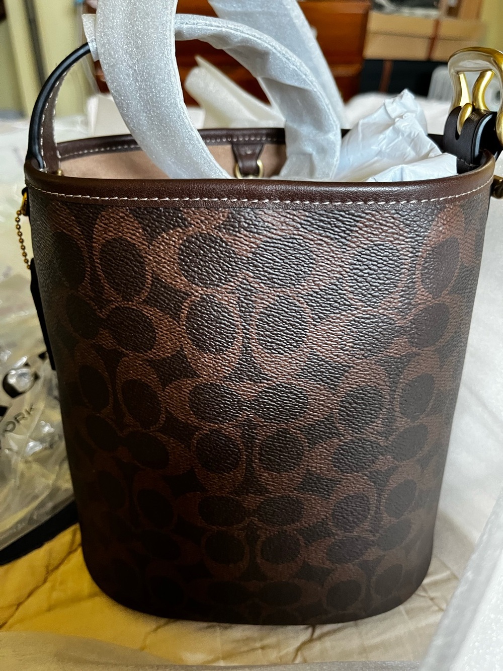 Coach Signature Printed Brown Bleeker 21 With Additional Wallet